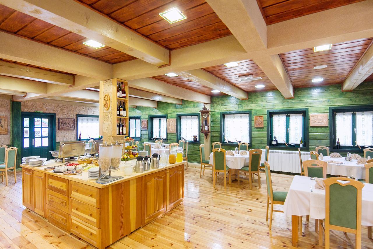 Hotel & Resort Gacka Mojkovac Exterior photo